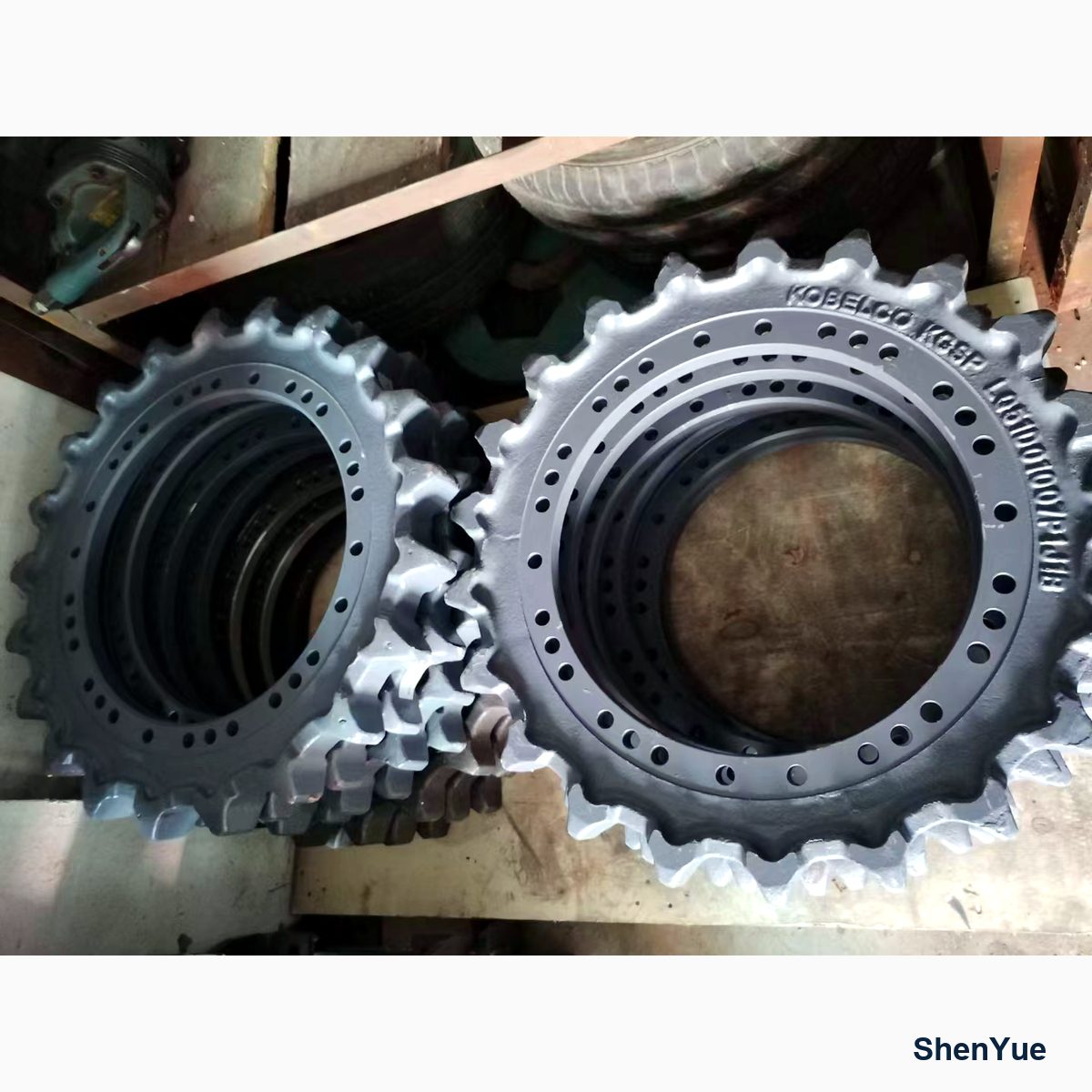 Sproket LQ51D01007P1 Kobelco part — real photo from our Guangzhou warehouse