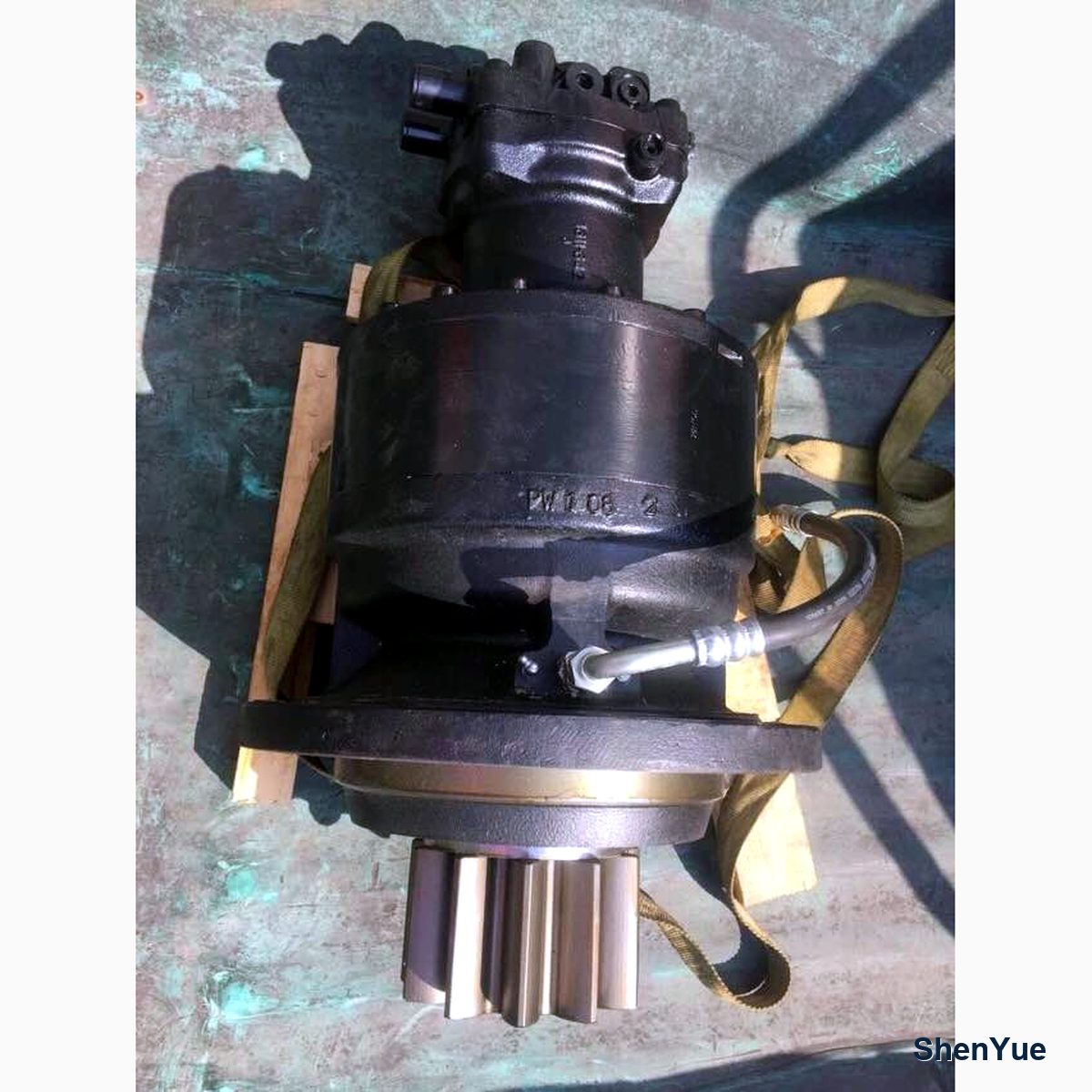 Swing Motor Assy with Reduction photo 1