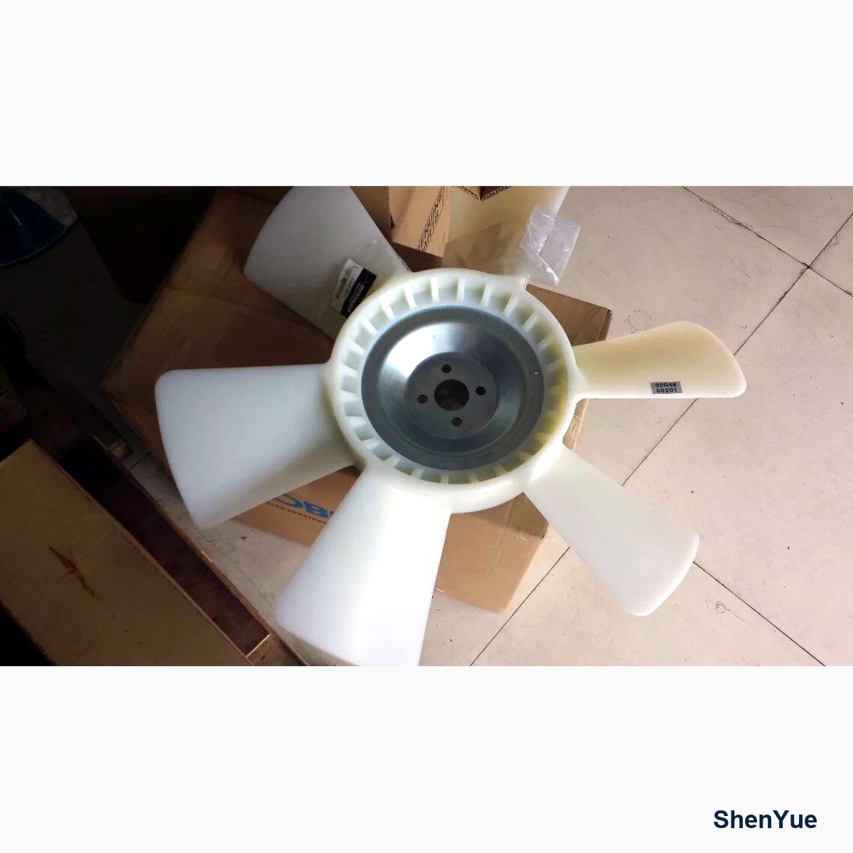Engine Fan VA32G4800201 Kobelco part — real photo from our Guangzhou warehouse