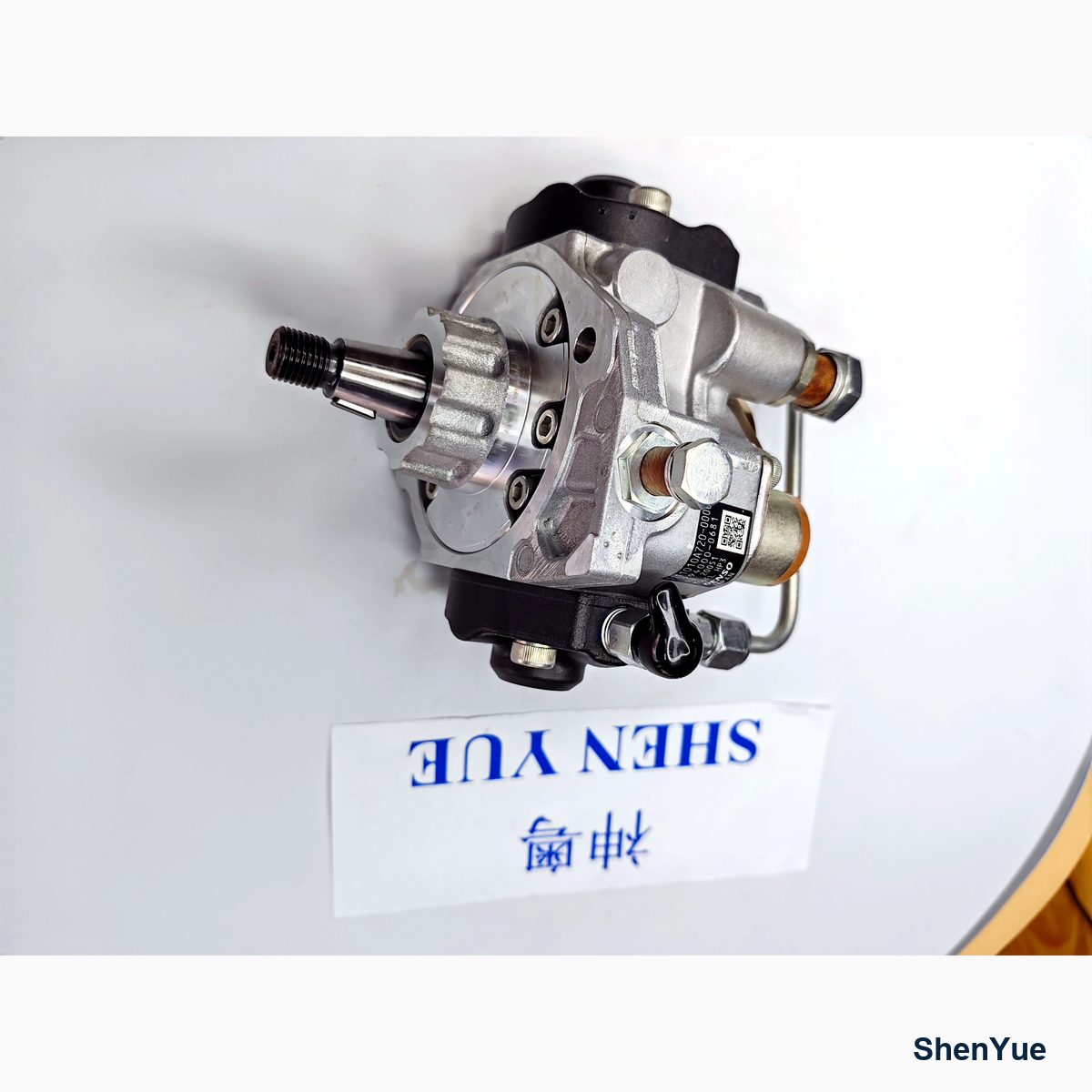 Fuel Pump VH22100E0030 Kobelco part — real photo from our Guangzhou warehouse