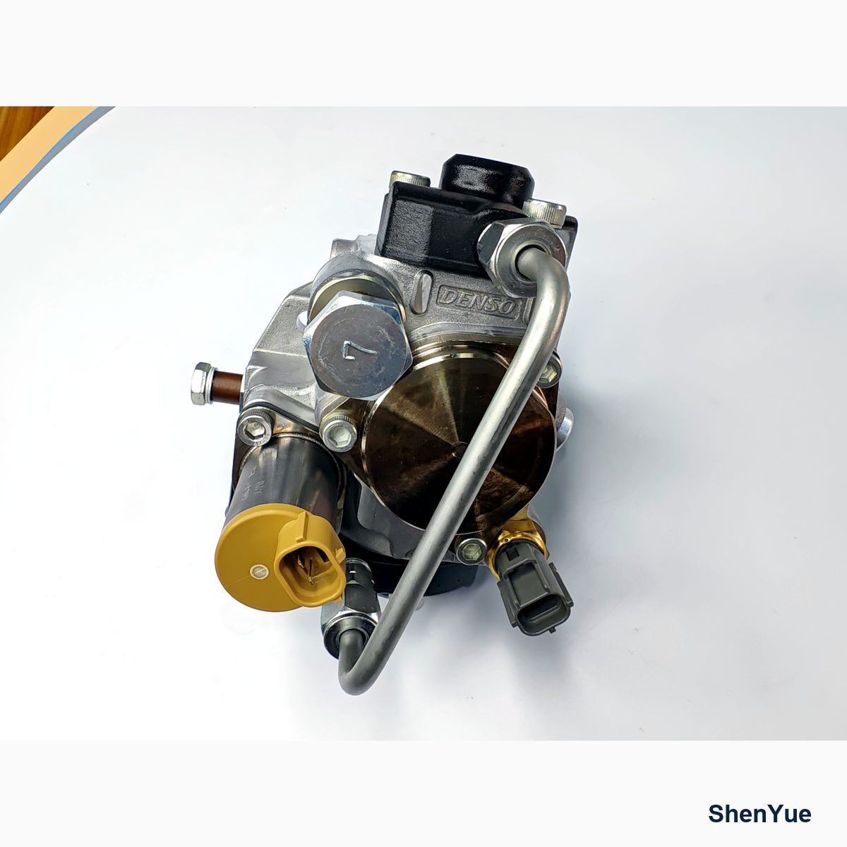 Fuel Pump Assy VH22100E0035 Kobelco part — real photo from our Guangzhou warehouse