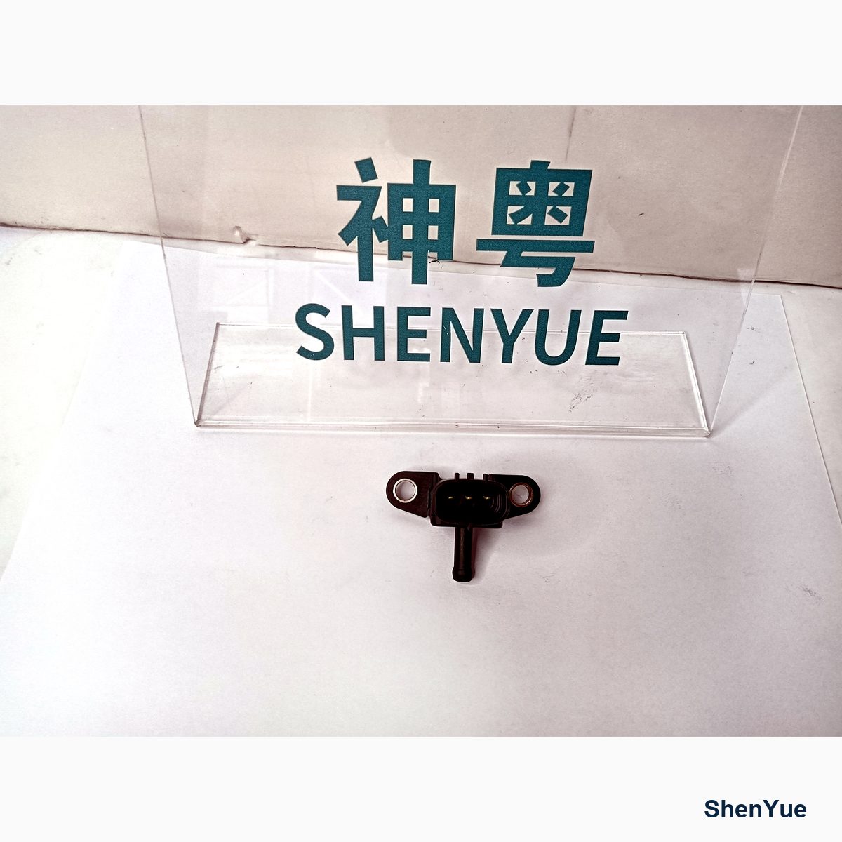 Air Boost Press Sensor VHS893901080 Kobelco part — real photo from our Guangzhou warehouse